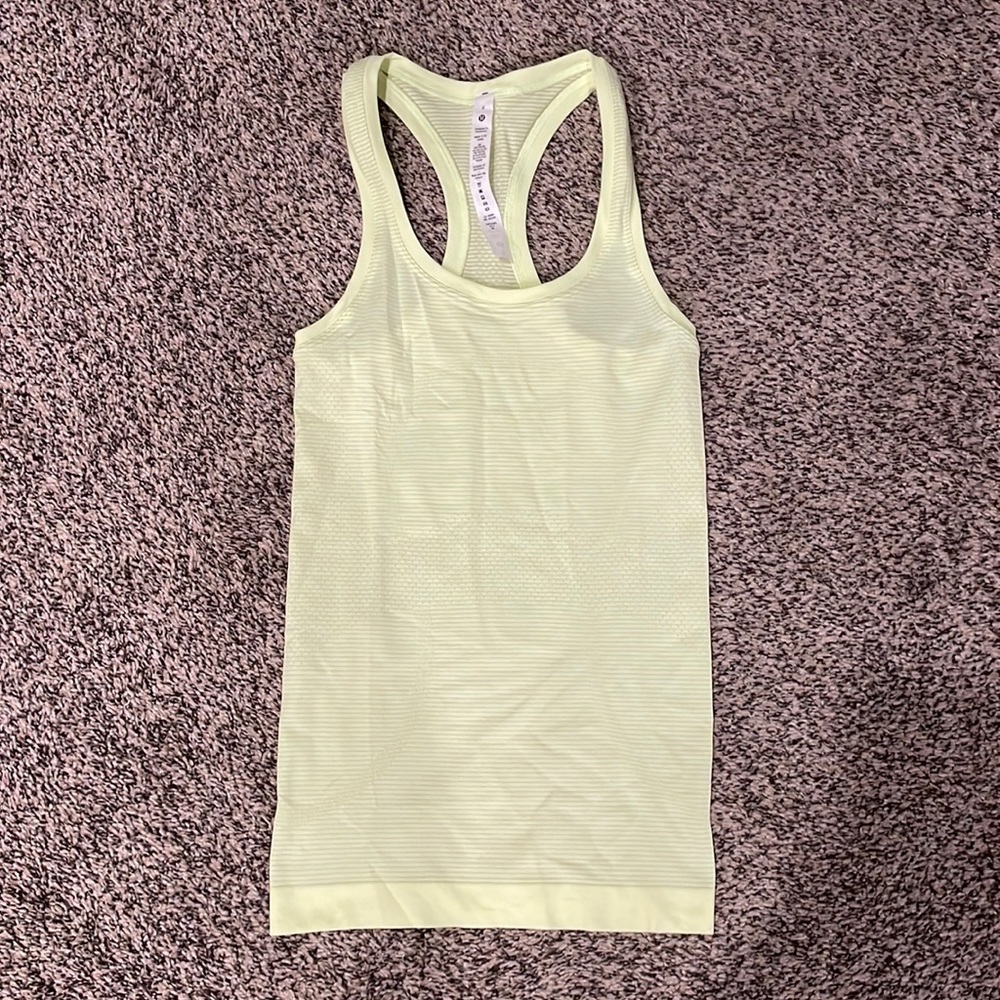 Lululemon size zero swiftly tech 2.0 tank